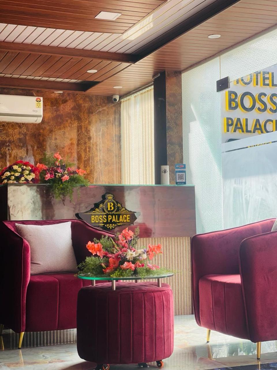 Hotel Boss Palace Májszúr Kültér fotó